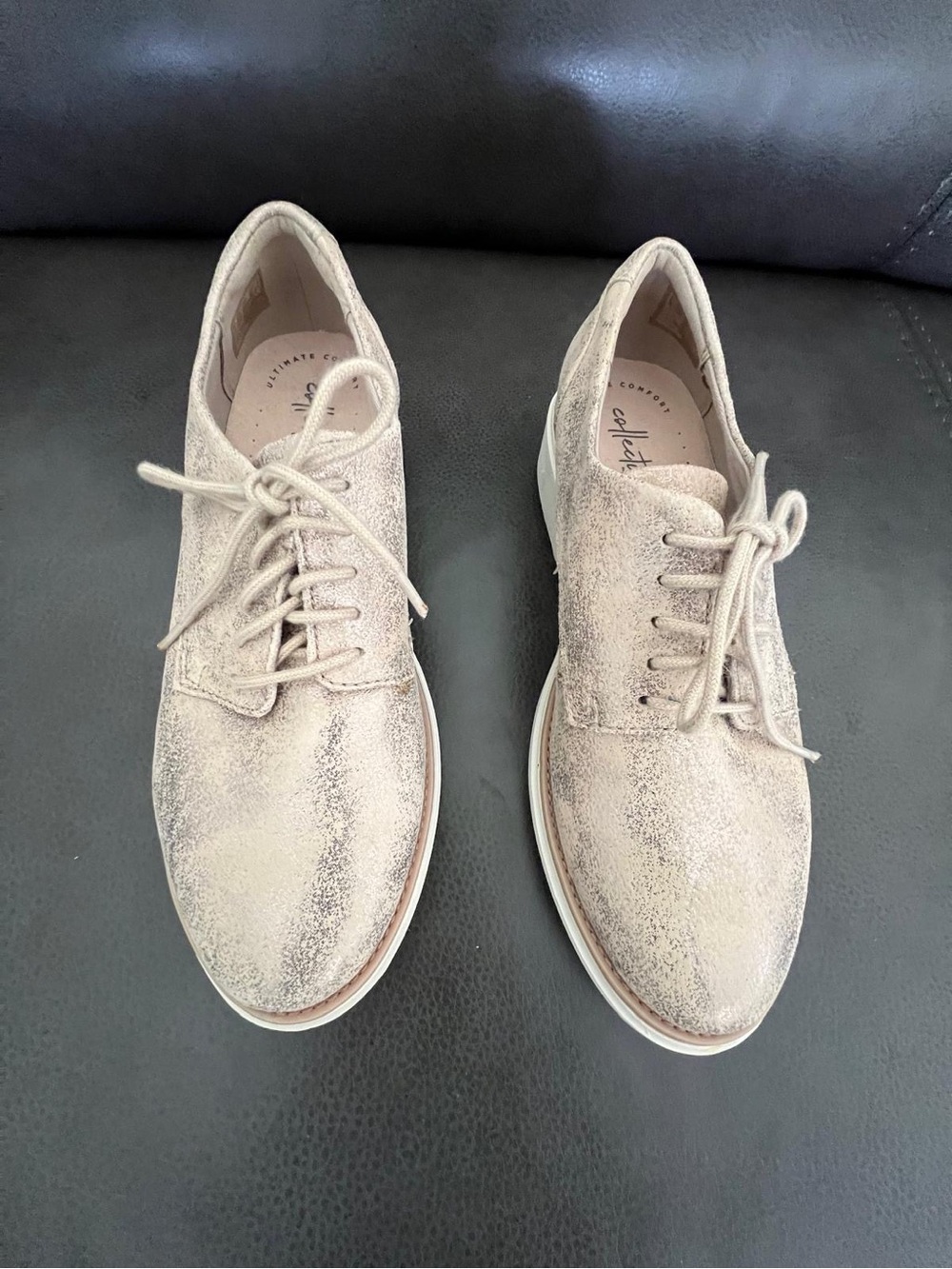 Clark’s Women’s Lace-Up Oxfords in Light Beige Suede